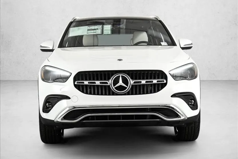 2026 Mercedes Benz GLA 250 4MATIC photo 1