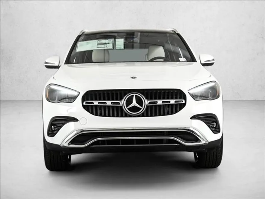 2026 Mercedes Benz GLA 250 4MATIC photo 1