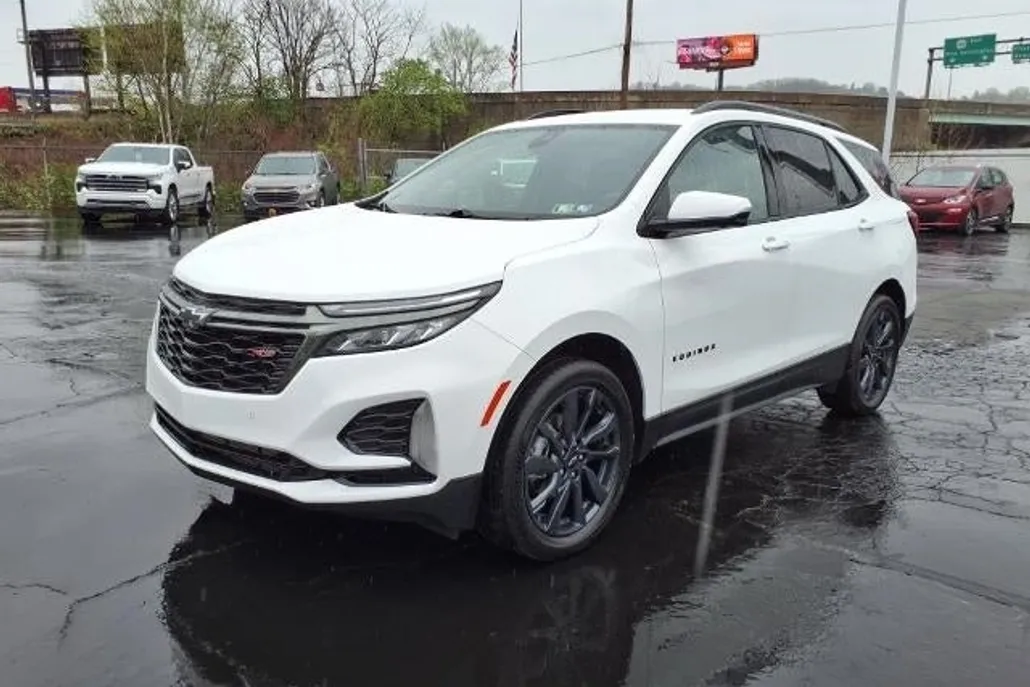 2022 Chevrolet Equinox RS photo 1