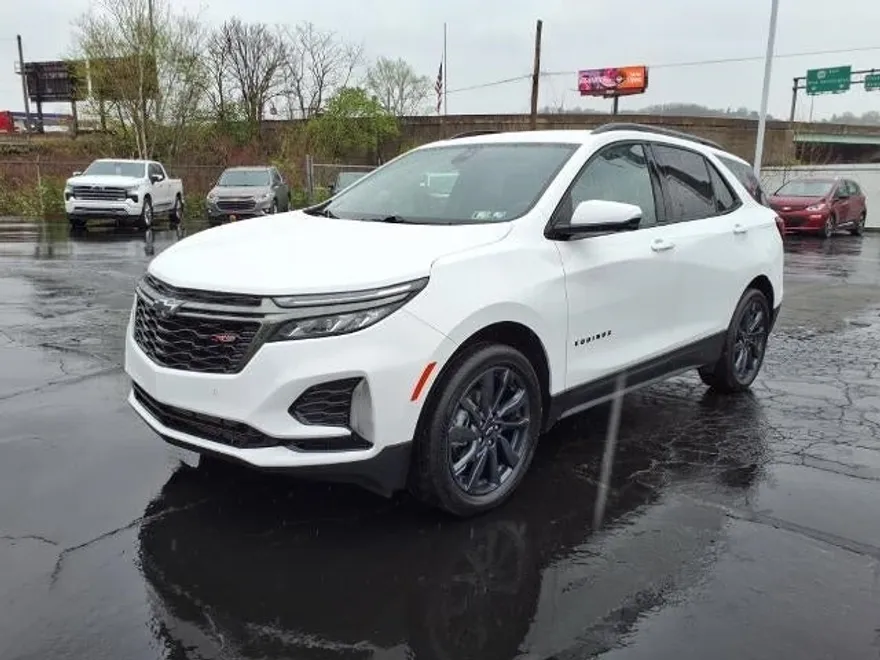 2022 Chevrolet Equinox RS photo 1