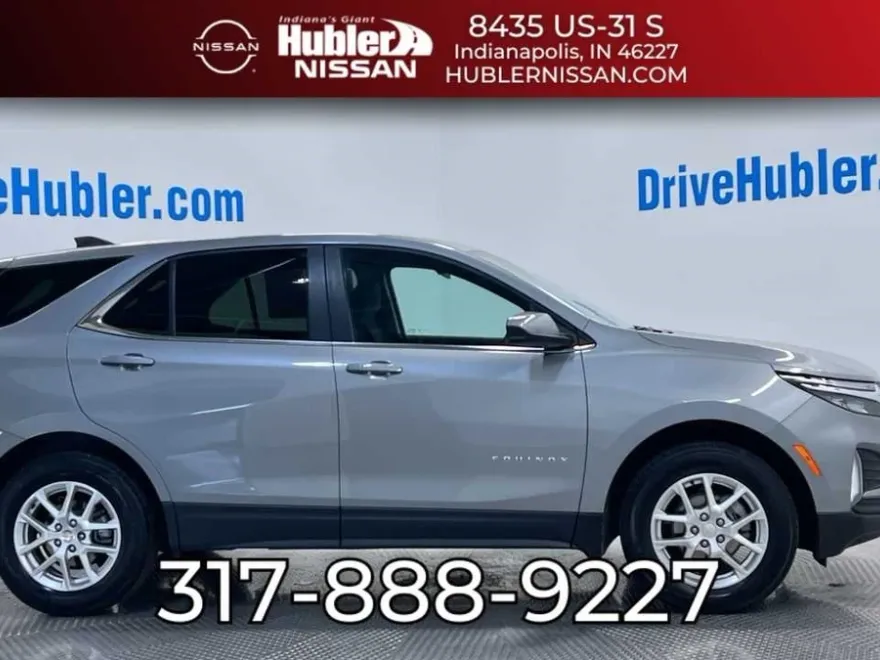 2023 Chevrolet Equinox LT photo 1