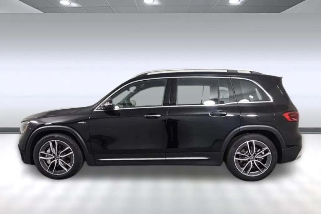 2025 Mercedes Benz GLB AMG 35 4MATIC photo 1