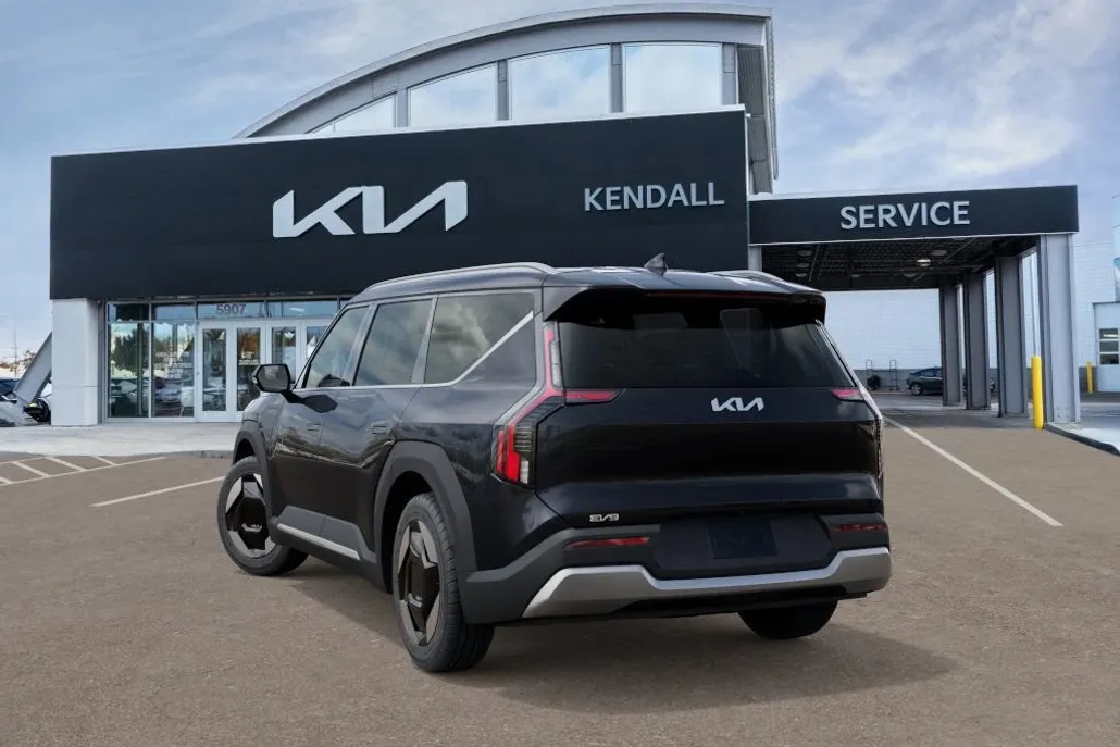 2026 Kia EV9 Wind photo 1