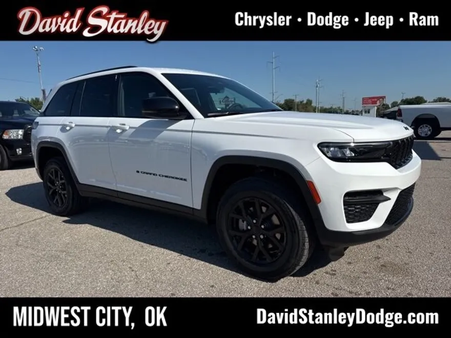 2025 Jeep Grand Cherokee Altitude photo 1