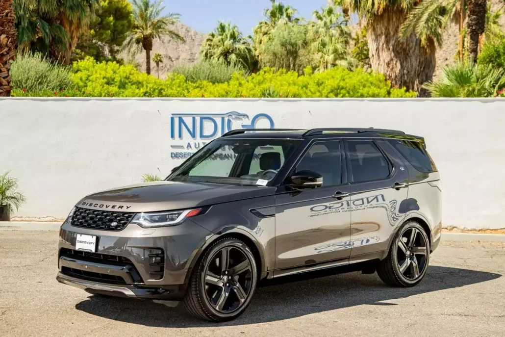 2024 Land Rover Discovery SE photo 1