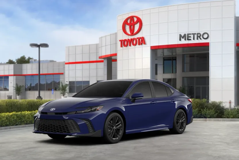 2026 Toyota Camry SE photo 1