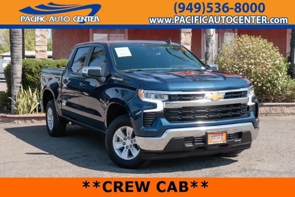 2022 Chevrolet Silverado 1500 LT photo 1