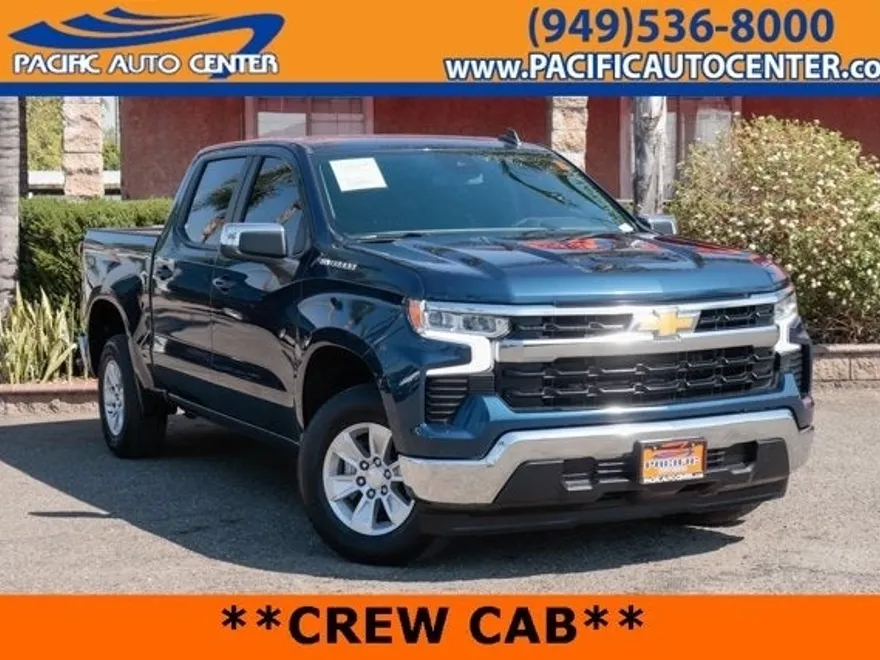 2022 Chevrolet Silverado 1500 LT photo 1