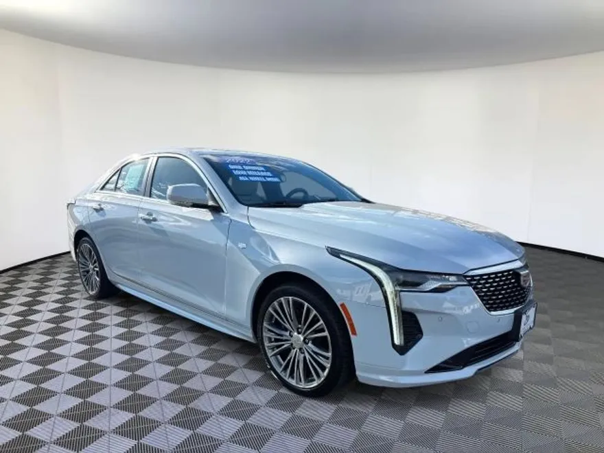 2022 Cadillac CT4 Premium Luxury photo 1
