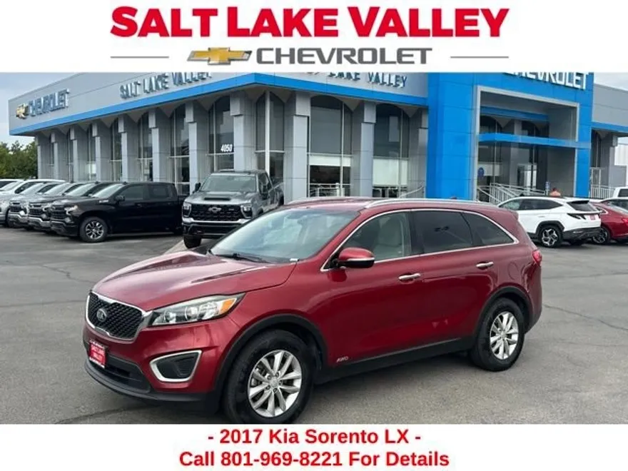 2017 Kia Sorento LX photo 1