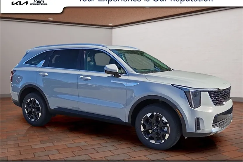 2026 Kia Sorento S photo 1
