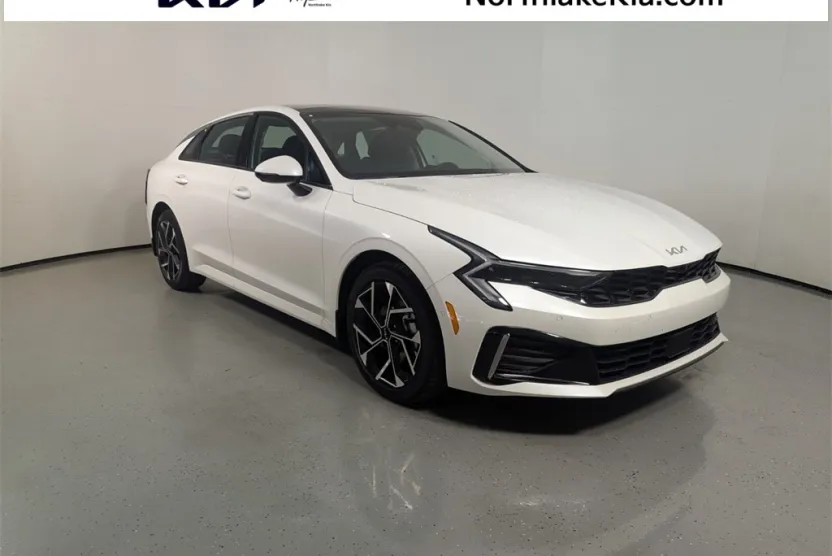 2026 Kia K5 EX photo 1