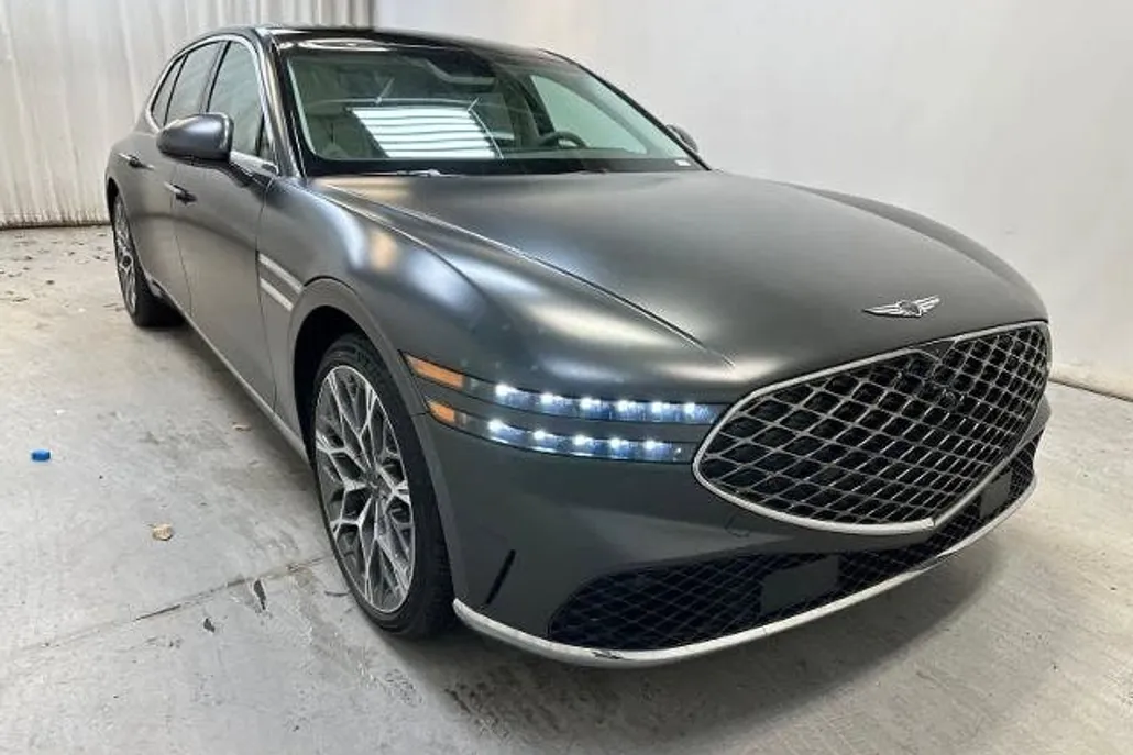 2024 Genesis G90 3.5T E-Supercharger photo 1