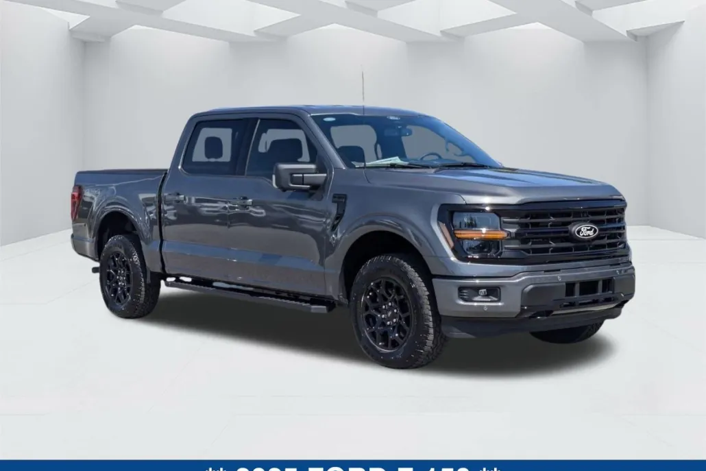 2025 Ford F-150 XLT photo 1