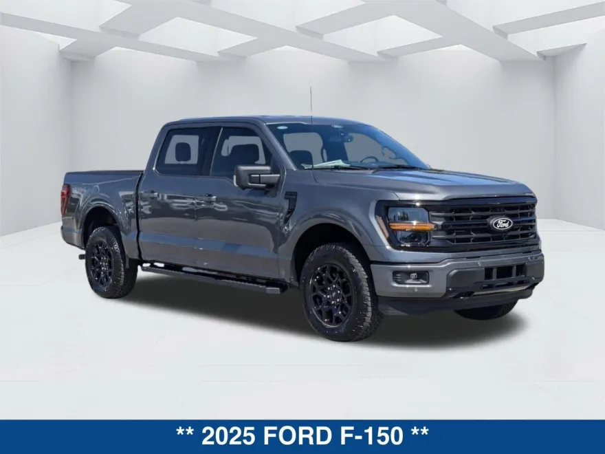 2025 Ford F-150 XLT photo 1
