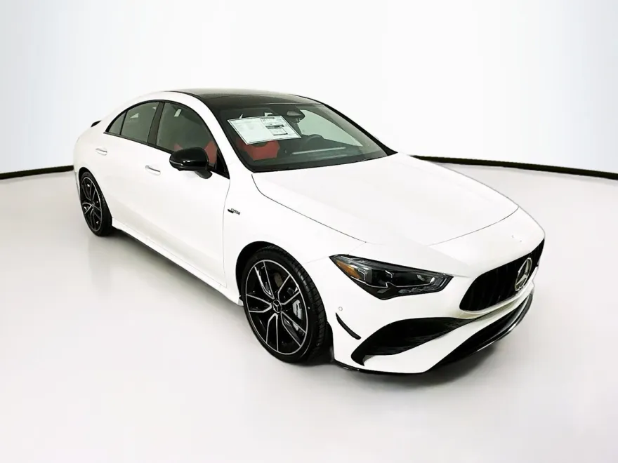 2025 Mercedes Benz CLA 35 AMG 4MATIC photo 1