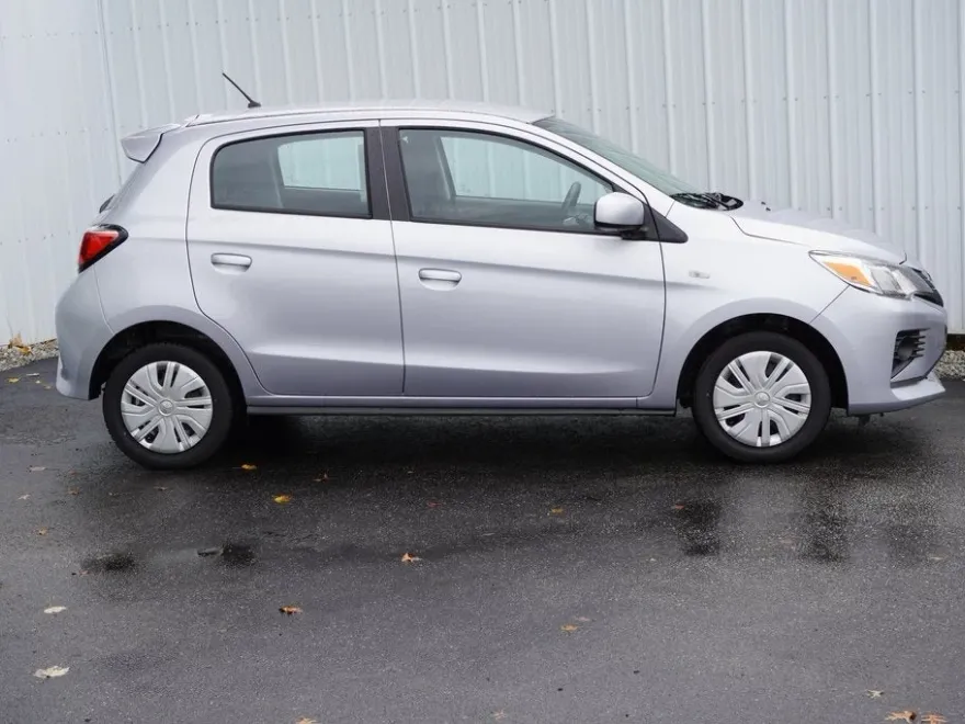 2024 Mitsubishi Mirage ES LE photo 1