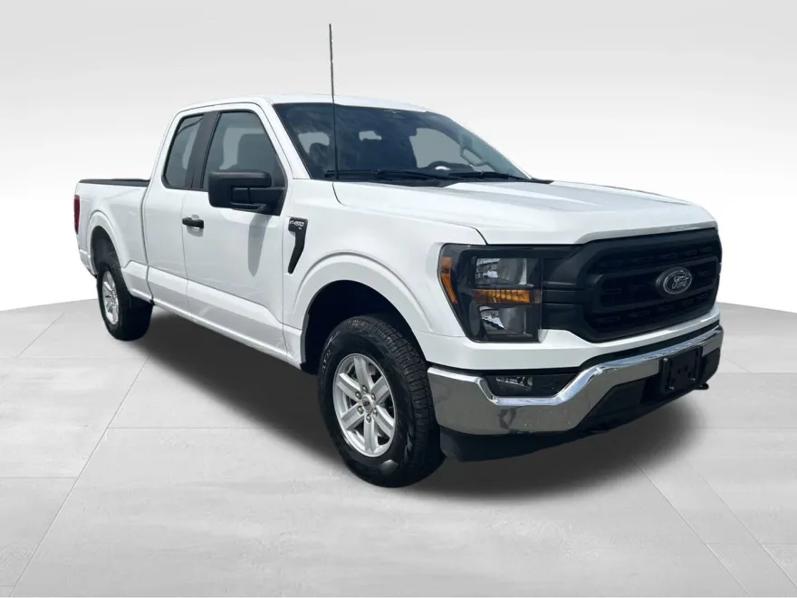 2023 Ford F-150 XL photo 1