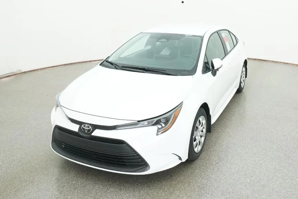 2026 Toyota Corolla LE photo 1