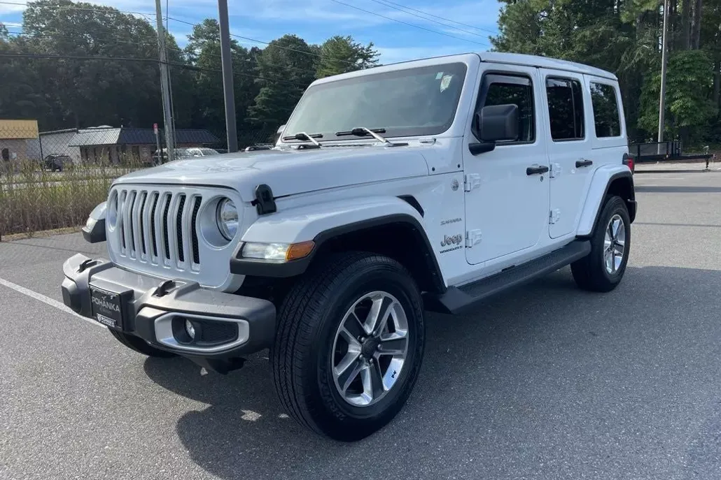 2023 Jeep Wrangler Sahara photo 1