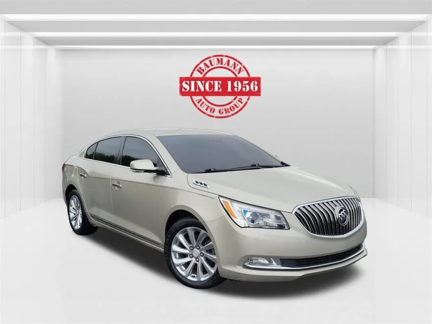 2015 Buick LaCrosse Leather photo 1