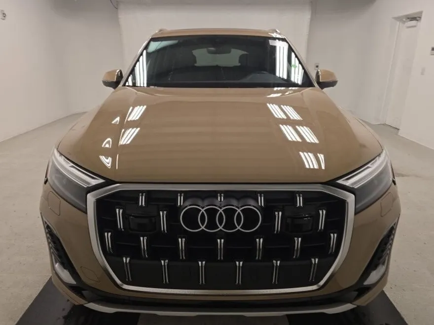 2025 Audi Q7 55 Premium Plus photo 1