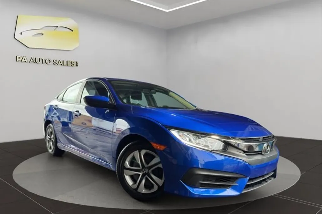 2018 Honda Civic LX photo 1