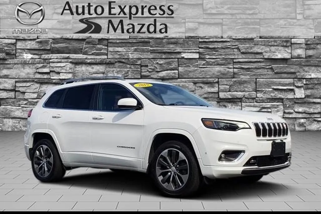 2019 Jeep Cherokee Overland photo 1