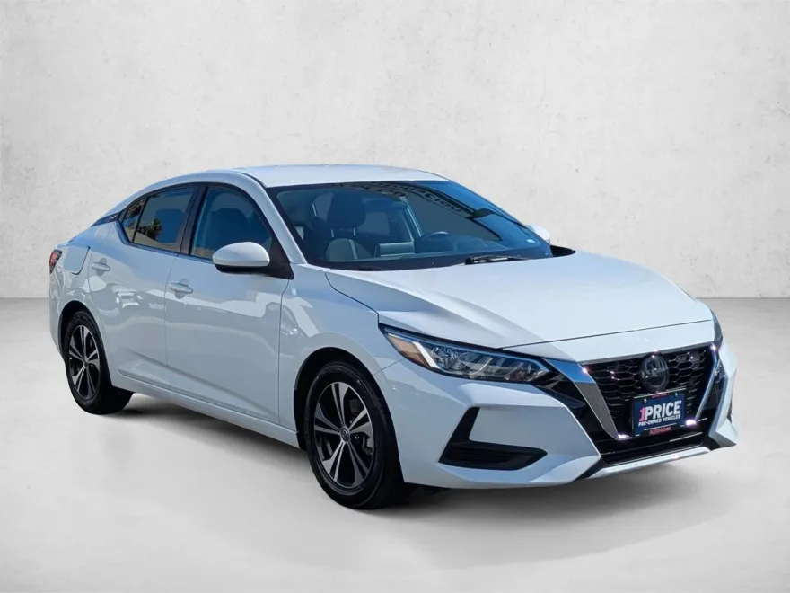 2022 Nissan Sentra SV photo 1