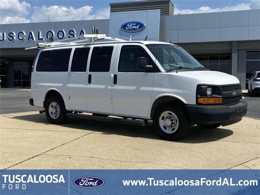 2015 Chevrolet Express 2500 LS Passenger photo 1