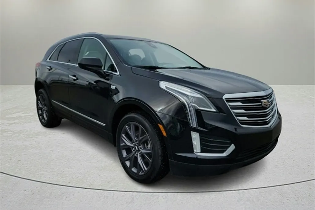 2019 Cadillac XT5 Luxury Sport photo 1