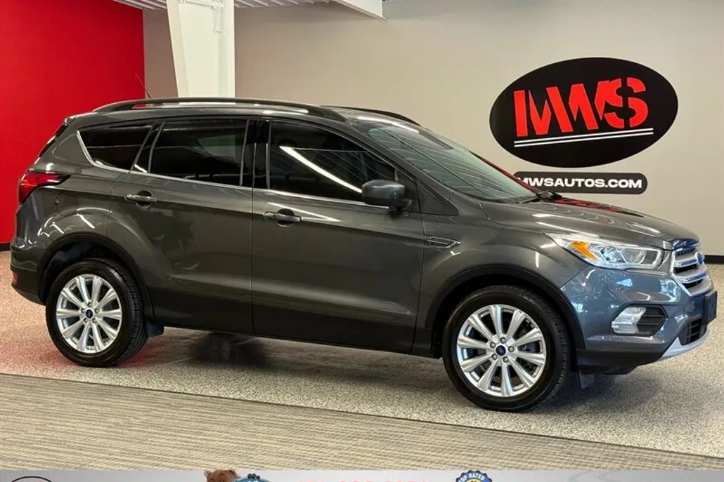 2019 Ford Escape SEL photo 1