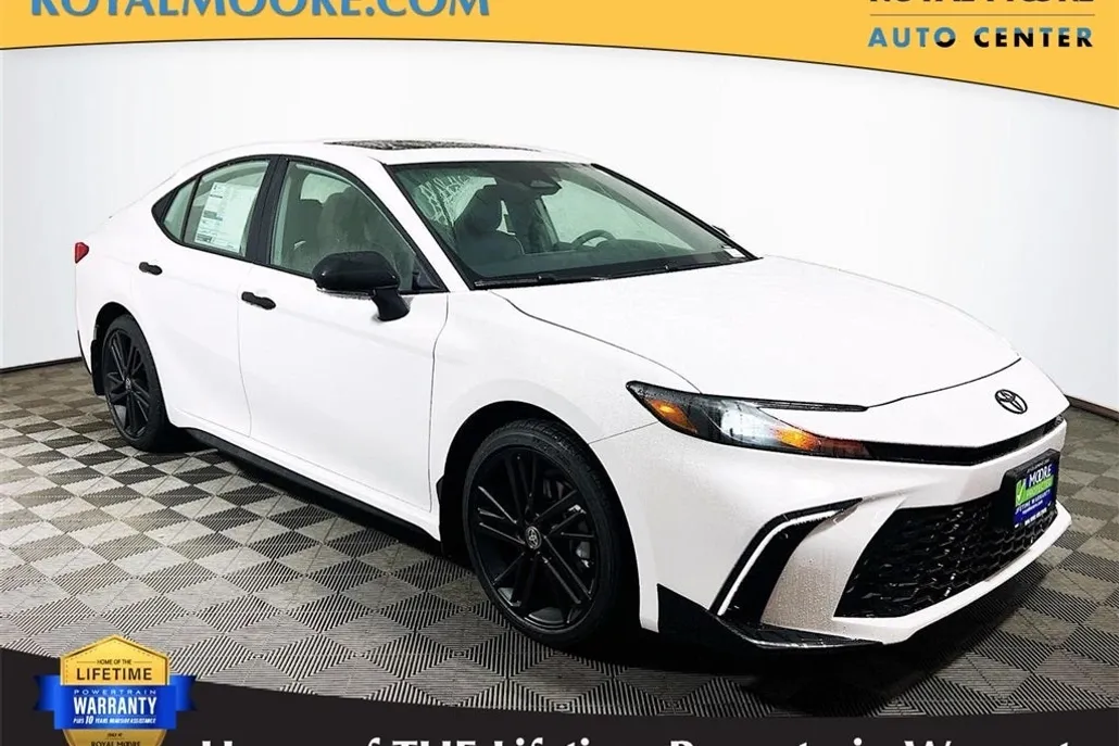 2026 Toyota Camry photo 1