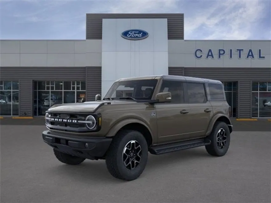 2025 Ford Bronco Outer Banks photo 1