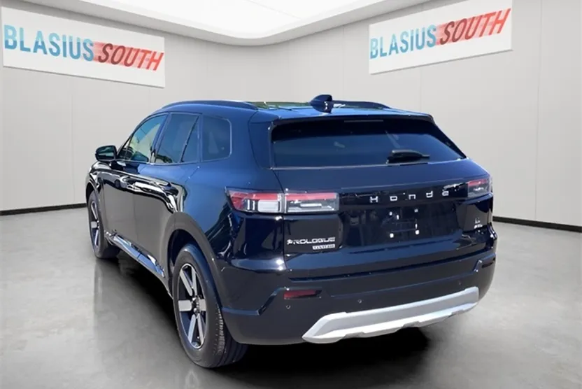 2024 Honda Prologue Touring photo 1