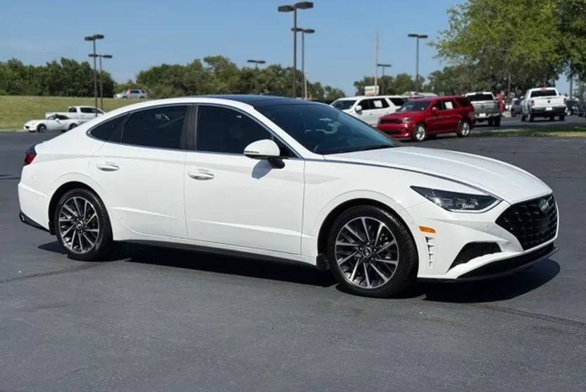 2023 Hyundai Sonata Limited photo 1