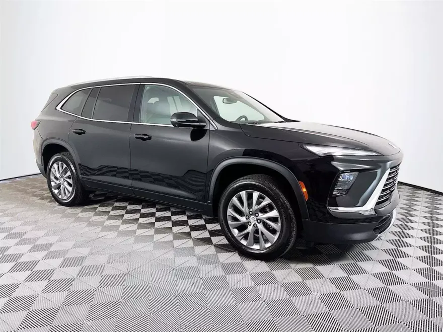 2025 Buick Enclave Preferred photo 1