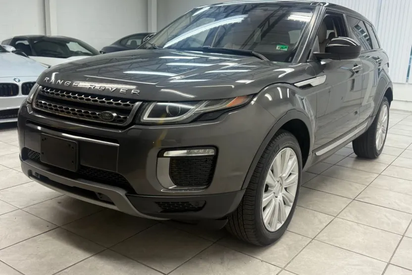 2016 Land Rover Range Rover Evoque HSE photo 1