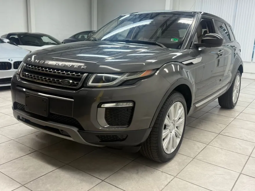 2016 Land Rover Range Rover Evoque HSE photo 1