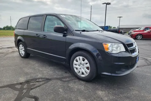 2019 Dodge Grand Caravan SE photo 2