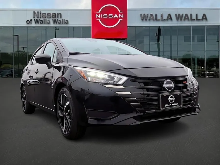 2025 Nissan Versa SR photo 1