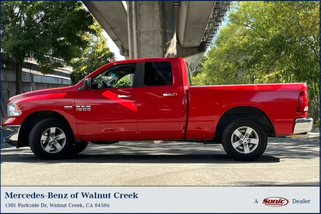 2014 Ram 1500 SLT photo 1