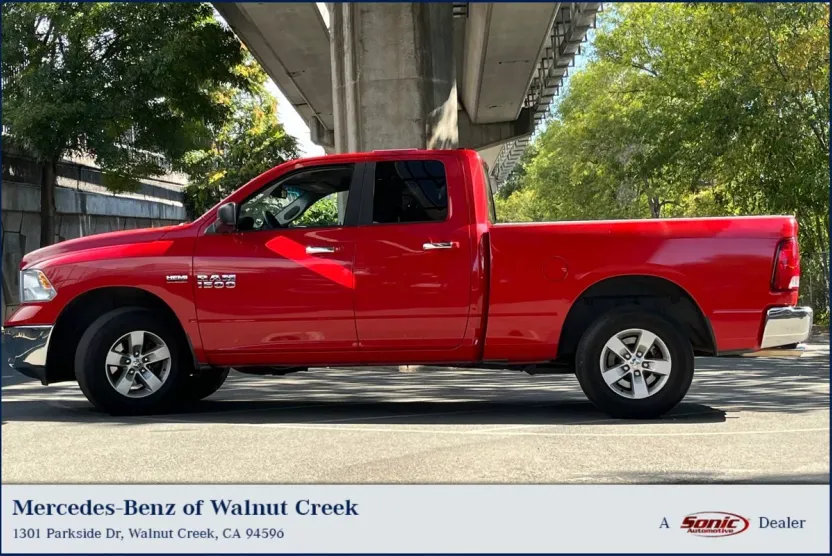 2014 Ram 1500 SLT photo 1