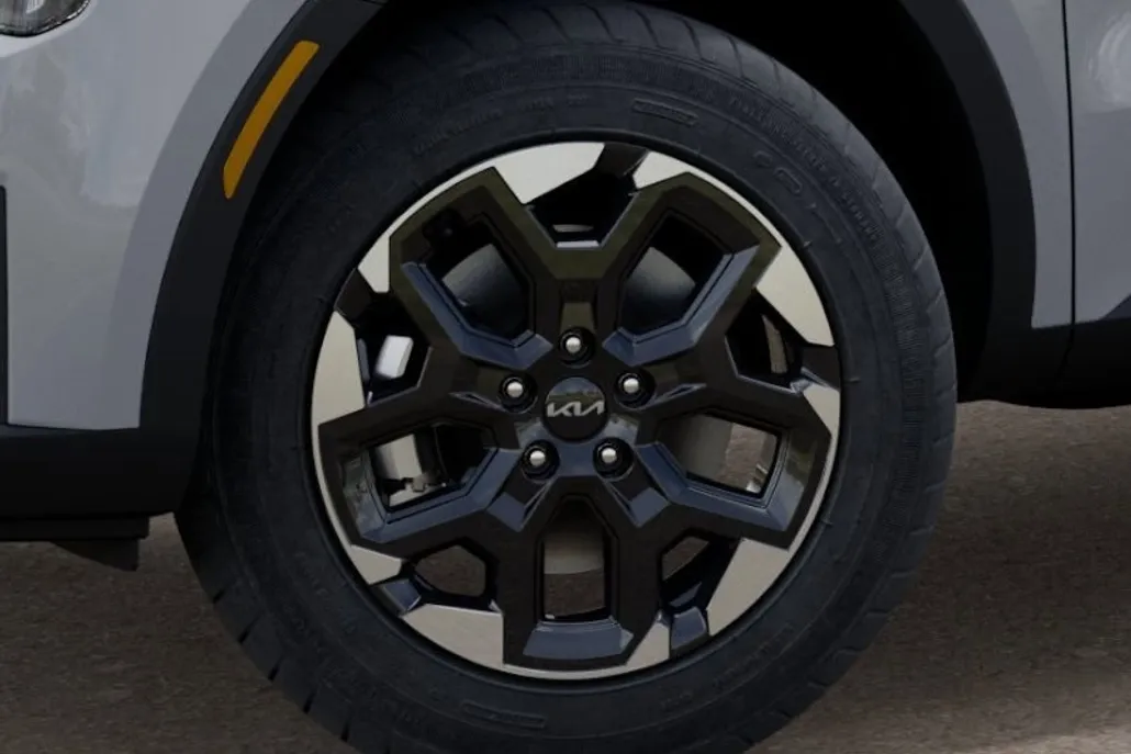 2025 Kia Sorento S photo 1
