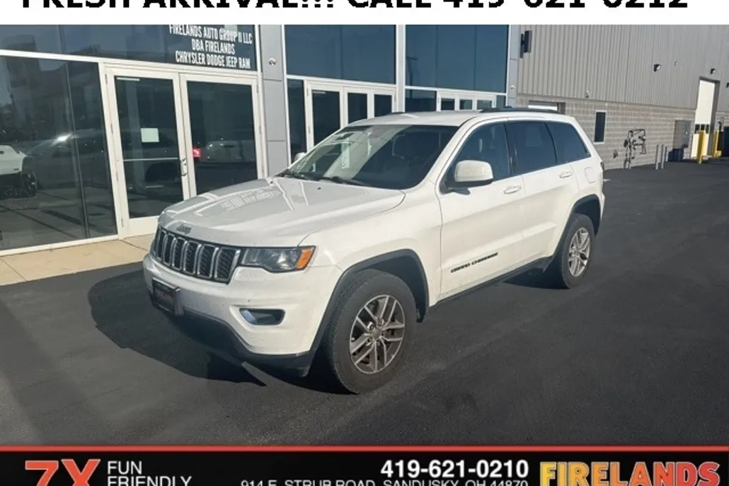 2017 Jeep Grand Cherokee Laredo photo 1