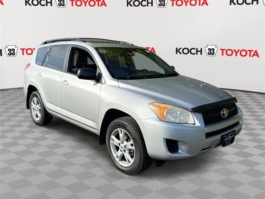2011 Toyota RAV4 Base photo 1