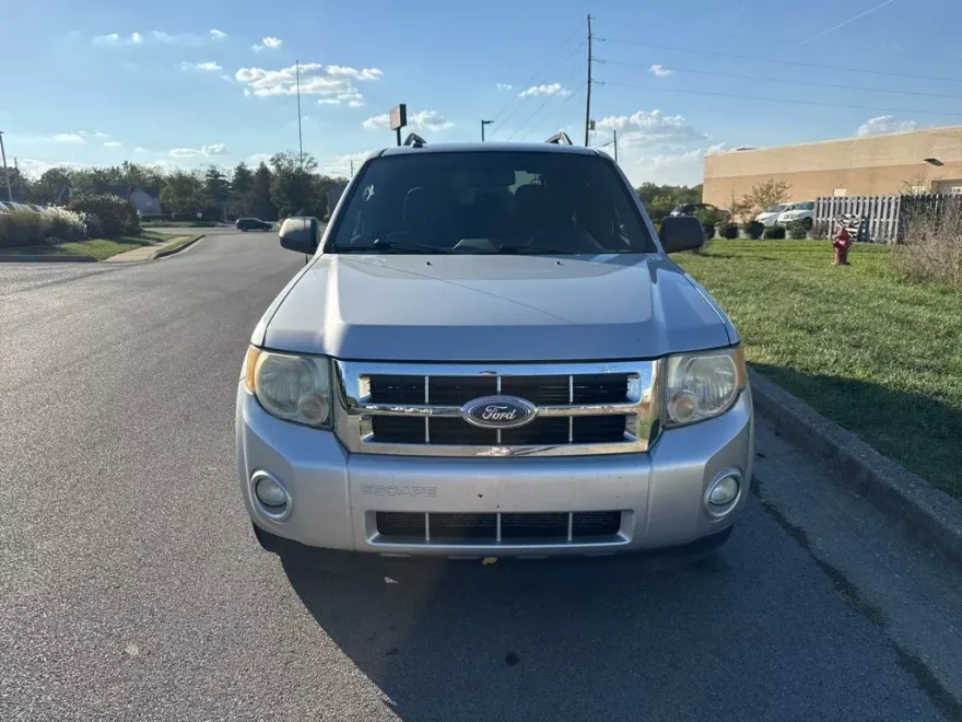2011 Ford Escape XLT photo 1