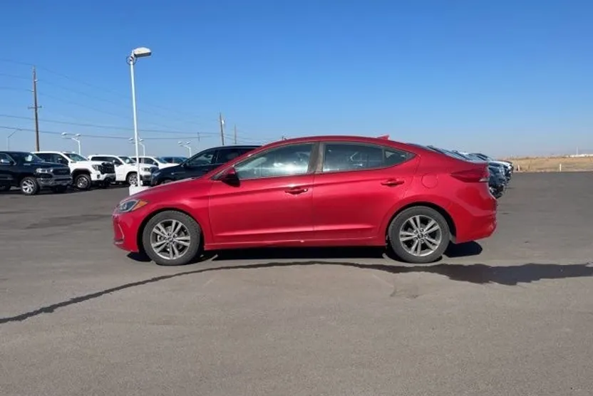 2017 Hyundai Elantra Value Edition photo 1