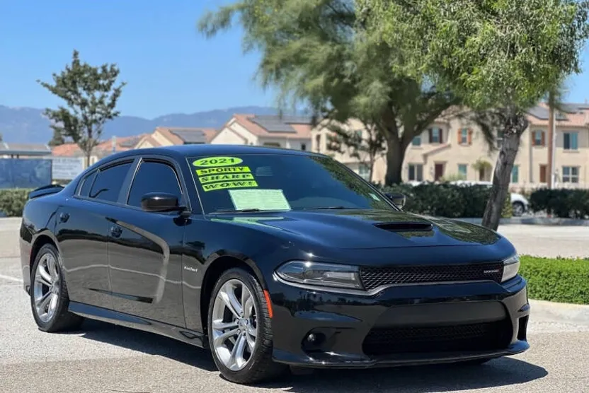 2021 Dodge Charger R/T photo 1