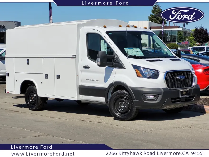 2024 Ford Transit Chassis photo 1